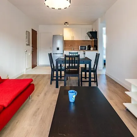 Le Rouge - Close To Bsb