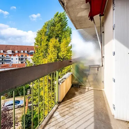 Le Rouge - Close To Bsb *