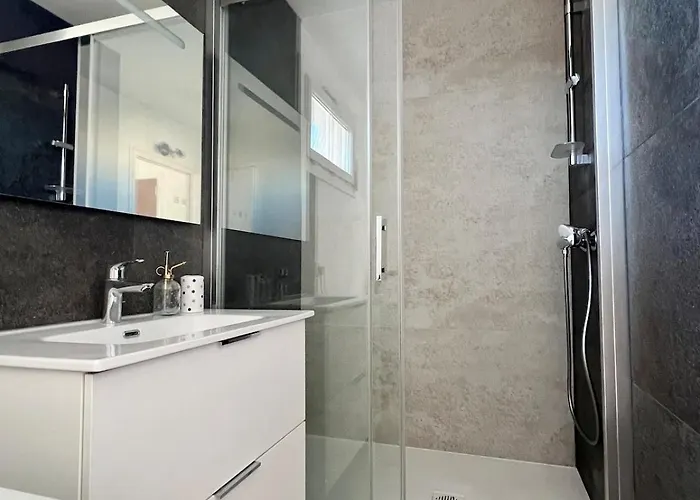 Daire Le Rouge - Close To Bsb Dijon