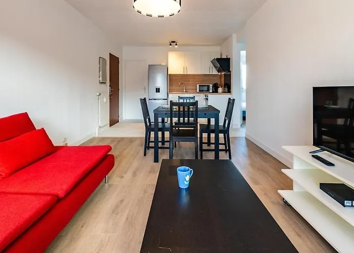 Le Rouge - Close To Bsb