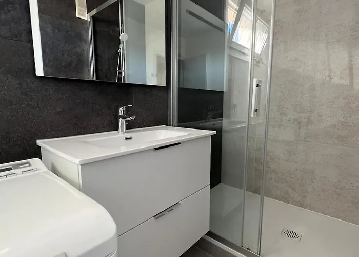 Daire Le Rouge - Close To Bsb *